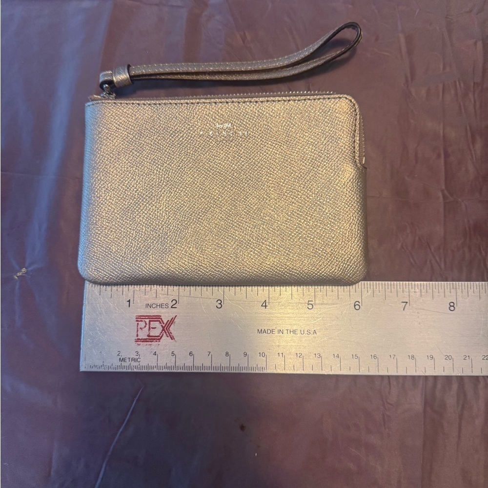 Coach Corner Zip Metallic Gold Textured Saffiano Leather Wristlet Pouch - Picture 5 of 7
